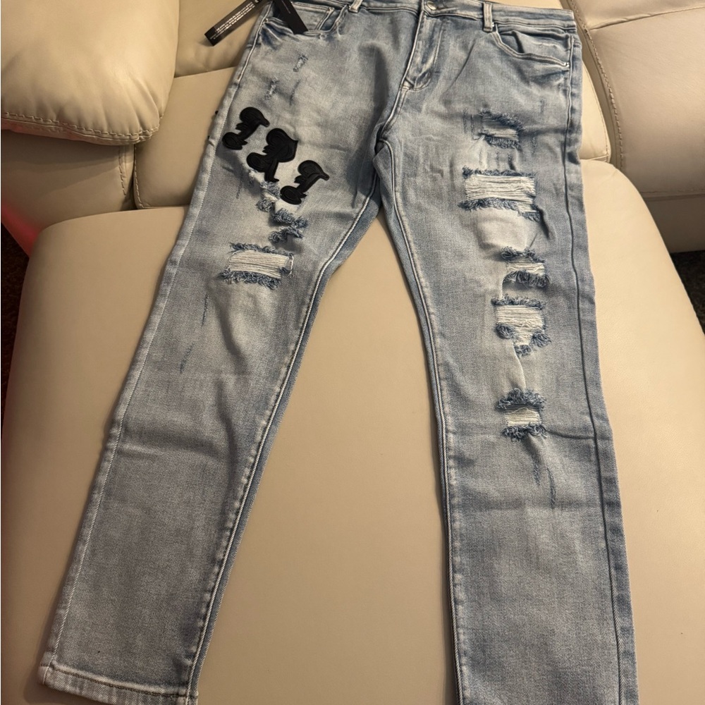 Amari Old English distressed skinny jeans in a light blue wash size 38 - Picture 10 of 17